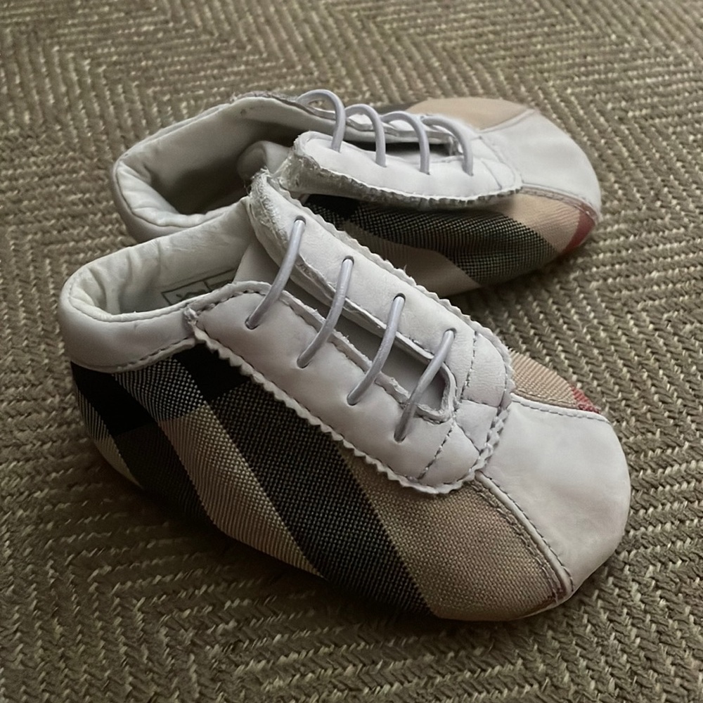 Used Baby Burberry shoes size 19